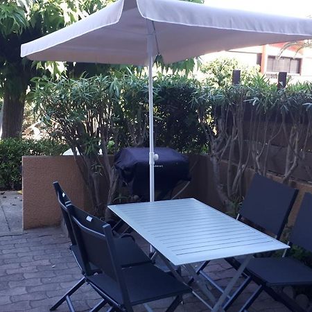 Studio Cabine Avec Jardinet A 30 M De La Plage, Au Calme. Gruissan Exterior foto